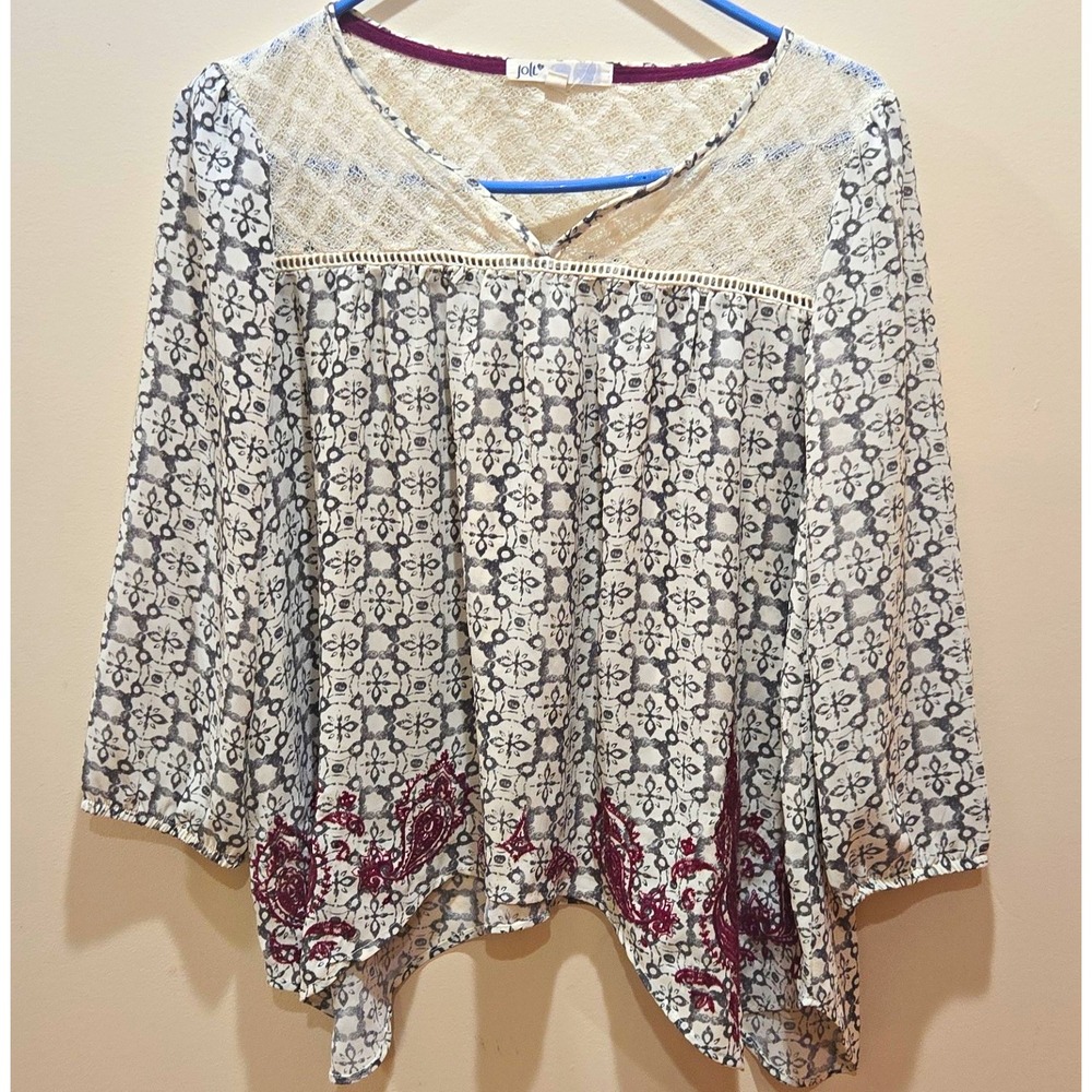 Jolt Cream/Gray Floral Lace Yoke V-Neck 3/4 Sleeve Pullover Blouse M